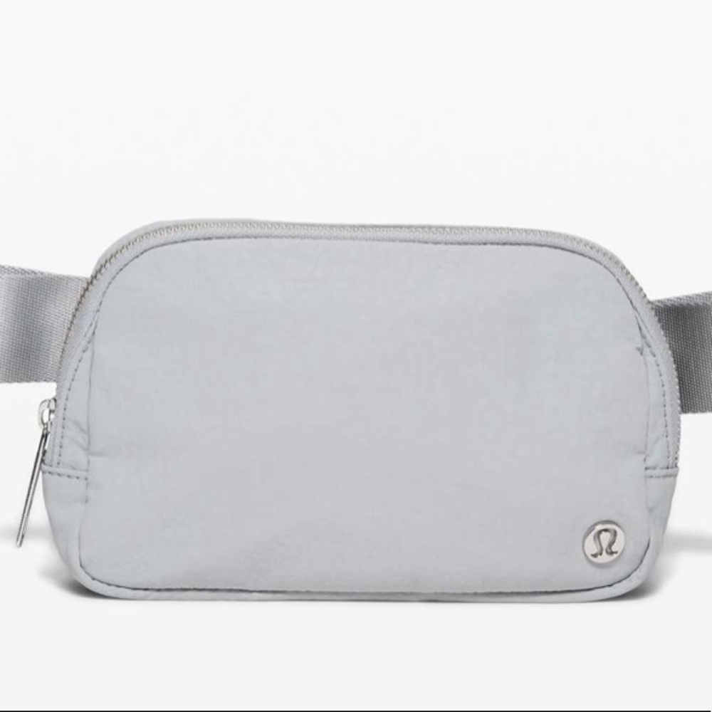 Lululemon Silver Drop belt bag - new without tags.
